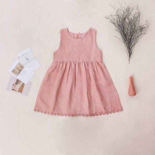 Pink Sleeveless Dress Styling